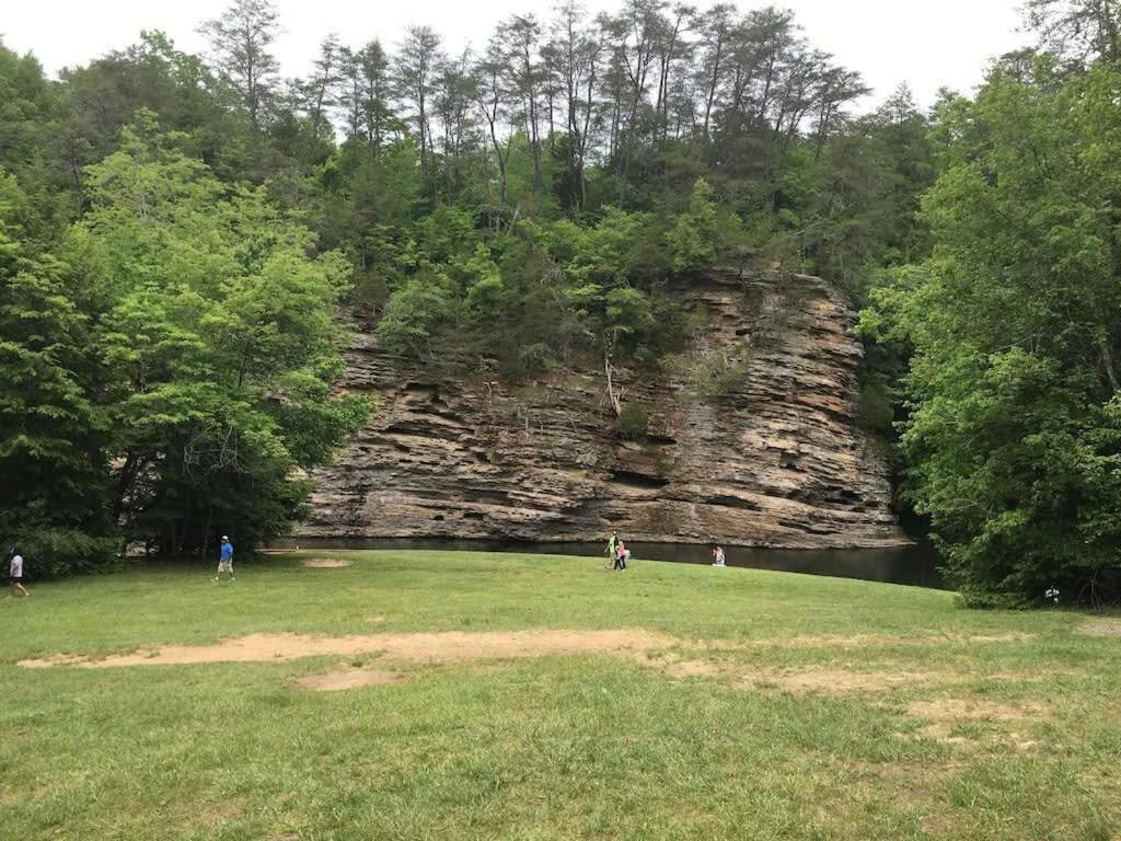Tn State Parks Open! Hikes, Waterfalls, Firepits! Spencer ภายนอก รูปภาพ